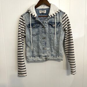 Wallflower Dreamer Juniors Women’s Small Denim Hoodie Jacket Striped Sleeves Jea